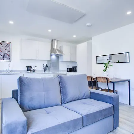Апартаменты 2Bed 2Bath In - Next To Station For 6 Free Parking Ашфорд Экстерьер фото