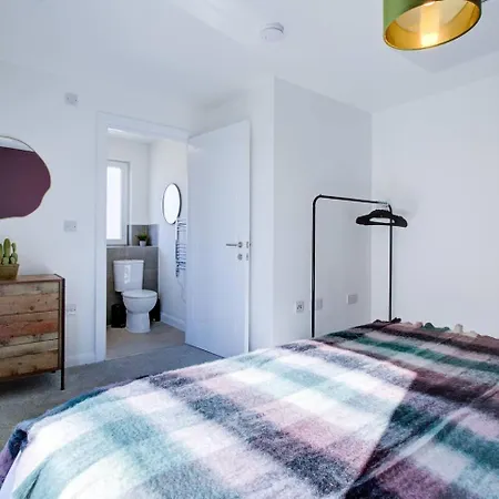 Апартаменты 2Bed 2Bath In - Next To Station For 6 Free Parking Ашфорд Экстерьер фото