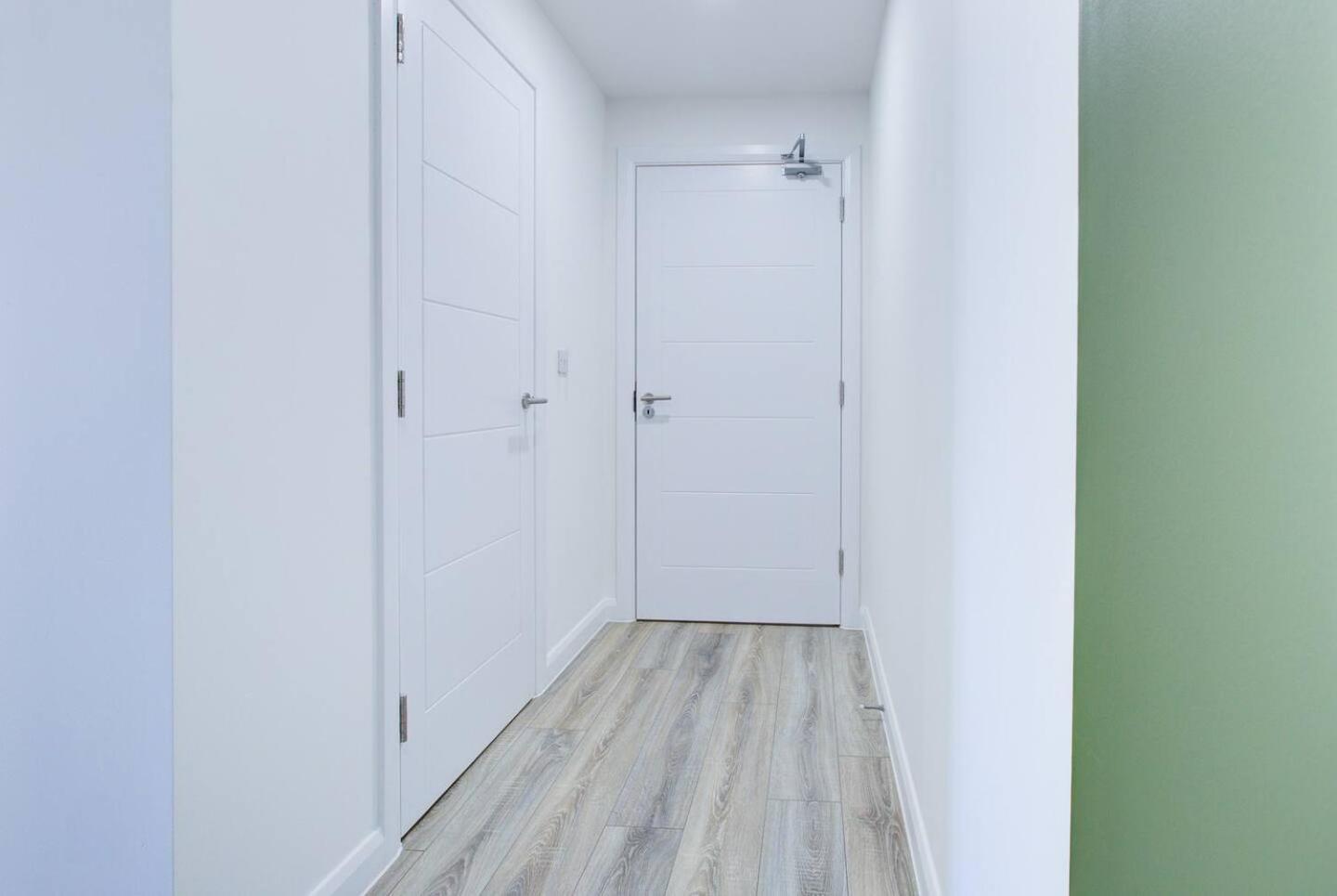 Ashford Station Suites: Spacious 2br With Parking & Fast Wi-fi