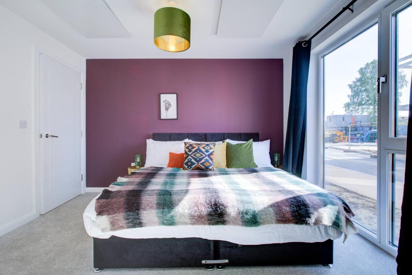 Ashford Station Suites: Spacious 2br With Parking & Fast Wi-fi Apartment *